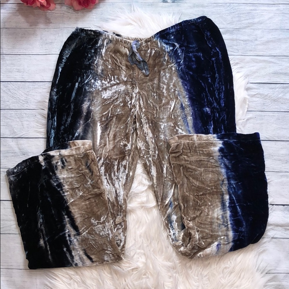 NWT Chaser Velvet Tie Dye Wide Leg Pants - Picture 2 of 12